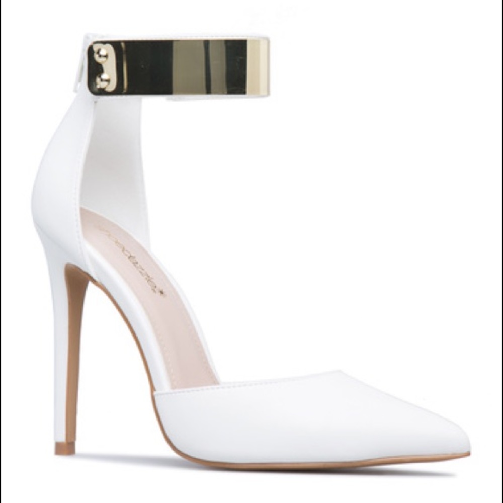 Shoe Dazzle Gabi Ankle Strap Pump